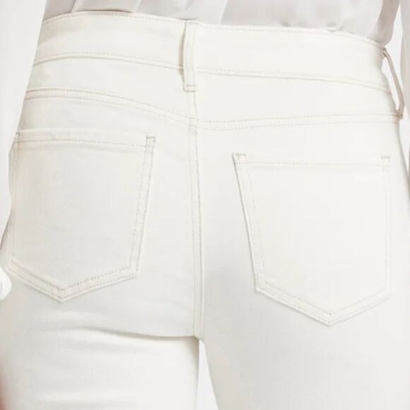 Buckle Jeans - Picture 3 of 16